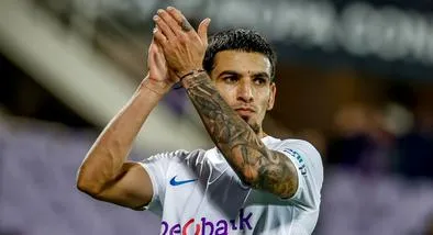 Roy Hodgson quiere a Daniel Muñoz ya y todo está cerca de concretarse.