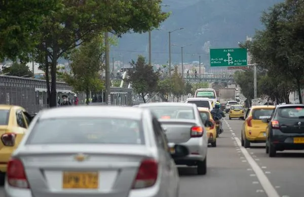 Requisitos y costos para realizar el cambio de placas de un vehículo en Bogotá en 2024