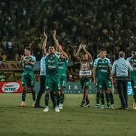Amenazaron al técnico y jugadores del Cali por teléfono y WhatsApp.