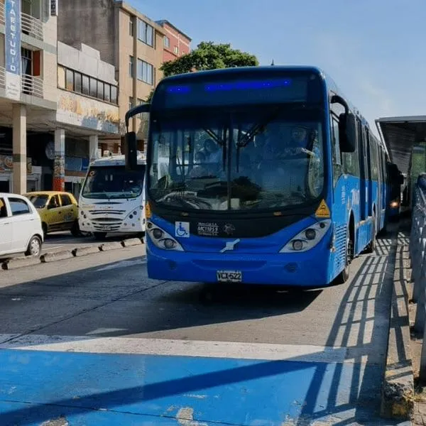 Por qué no se puede recargar la tarjeta de Metrocali con Nequi o Daviplata