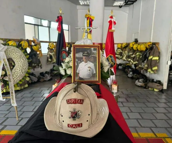 Gracias, héroe: Falleció el miembro más longevo de los Bomberos de Cali