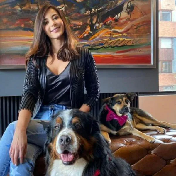 Reaparece Alejandra Giraldo, de Noticias Caracol, luego de muerte de su perro