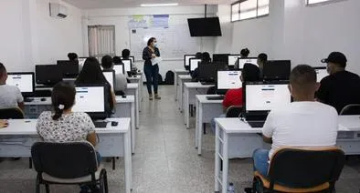 ¿Cómo puedo estudiar gratis en Colombia? Requisitos y universidades habilitadas