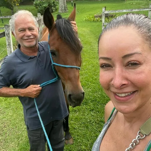 Papá de Flavia Dos Santos y la presentadora, él murió luego de caerse de su caballo Zeus.