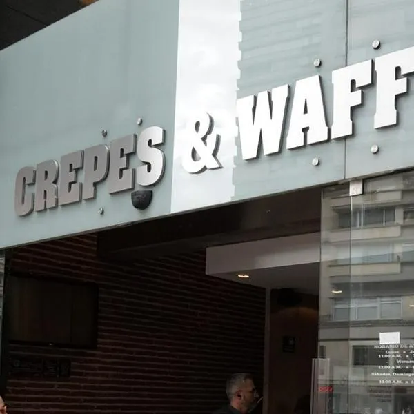 Restaurante de Crepes & Waffles: críticas de youtuber por comida y más