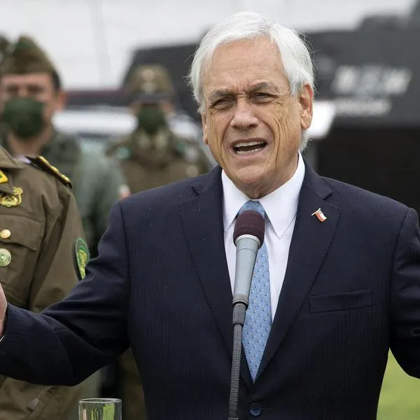 Sebastián Piñera habría muerto en trágico accidente aéreo.
