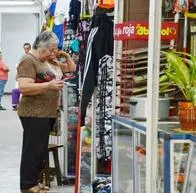 Compras que más hicieron los colombianos en 2023: vestuario y bebidas alcohólicas