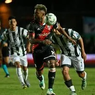 Miguel Ángel Borja, que hizo un gol con River y la prensa de Argentina se rindió ante él por su desempeño.