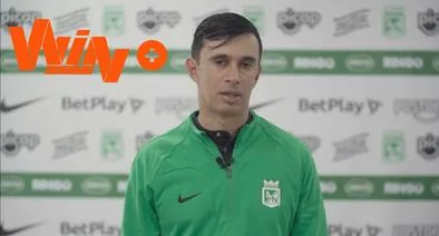 Jhon Bodmer, técnico de Atlético Nacional, fue criticado por el periodistas de Win Sports Samuel Vargas durante el partido contra Patriotas.