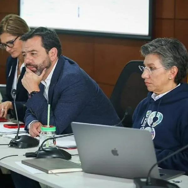 El alcalde Carlos Fernando Galán y la exalcaldesa Claudia López.