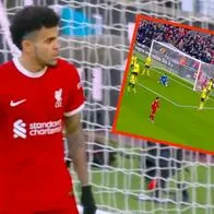 Luis Díaz marcó golazo con Liverpool pero casi no pudo celebrar; terminó dentro del arco