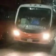 Video | Conductor de bus en Medellín devolvió billetera que un joven había olvidado con el dinero para pagar el semestre de la U