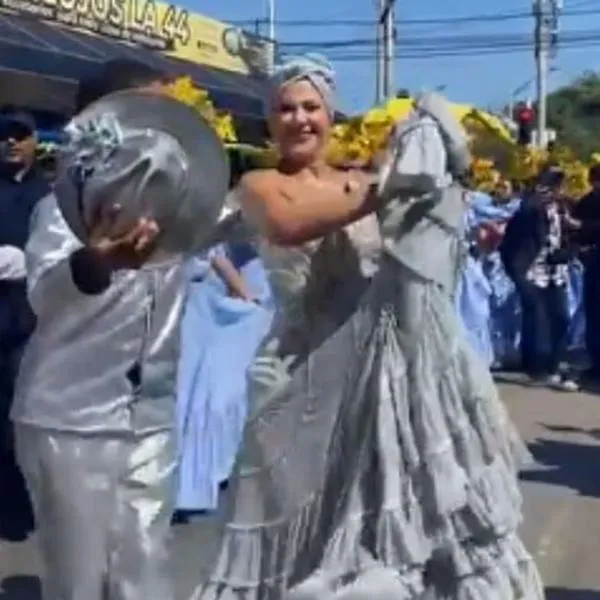 EN VIDEO: “Nadie nos abucheó”: Verónica Alcocer niega que la gente la atacara en el Carnaval de Barranquilla