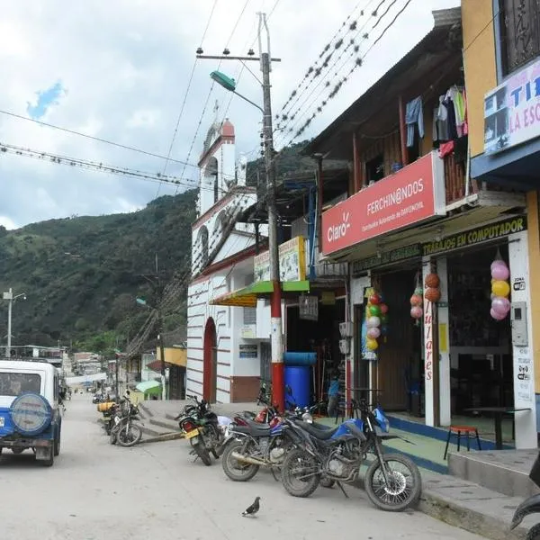 Robo Masivo En Tolima: Ladrones Se Llevaron Pertenencias De Varios ...