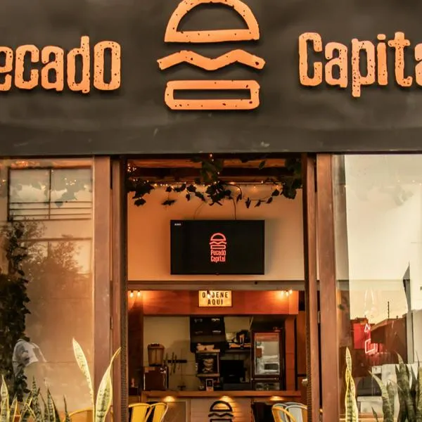 Atraco en restaurante Pecado Capital en Bogotá: ladrones robaron a todos los comensales e ingresaron fuertemente armados al negocio en Cedritos. 