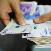 Cómo ahorrar dinero en 2024, sin importar si gana un salario mínimo o más