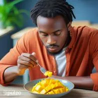 Beneficios del mango y qué pasa si lo come todos los días teniendo diabetes. Es una fruta que se considera muy dulce y aumenta los niveles de azúcar.