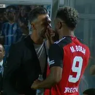 Miguel Ángel Borja, a propósito del penal que no le dejaron cobrar en River Plate hoy: videos