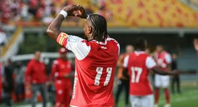 Hugo Rodallega reveló mayor problema del fútbol colombiano.