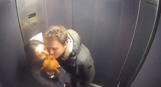 Viral | “Soñé contigo”: perrito besando a pareja en ascensor enternece redes sociales