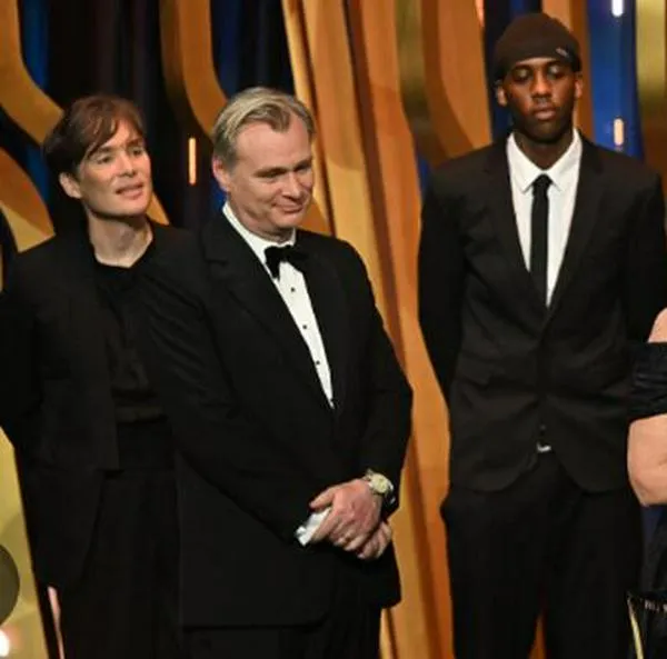 Youtuber se coló a recibir premio BAFTA junto a actores de 'Oppenheimer'