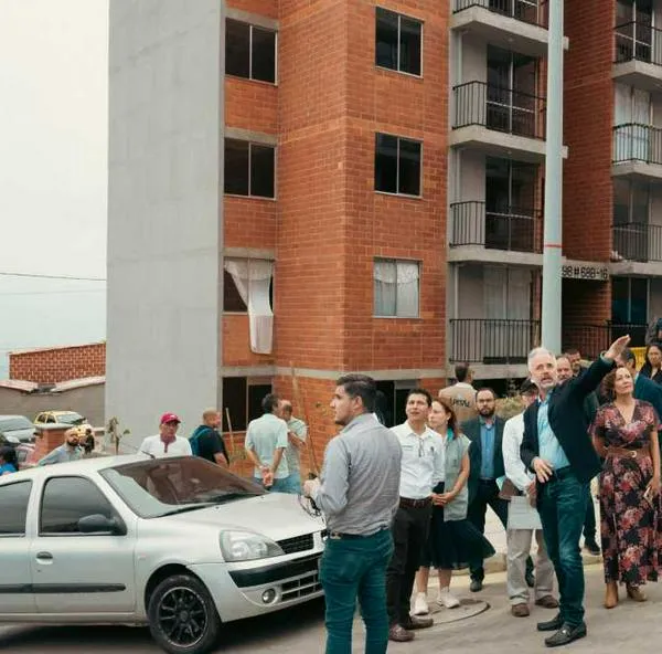 Colombianos mejoraron su intención de comprar vivienda y carro