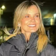 "Loca, demente": periodista de ESPN explotó contra mujer que la estrelló; publicó foto