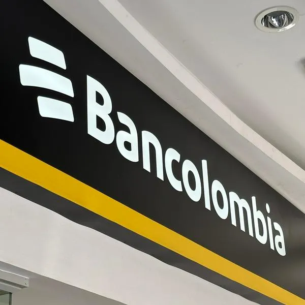 Bancolombia aclaró qué pasa con 2 mensajes de texto y por correo electrónico que roban claves de cuentas de ahorro.