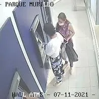 Cayó la reina del ‘cambiazo’ de tarjetas: capturada en El Dorado huyendo del país