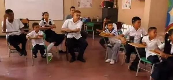 Padres denuncian falta de docentes para estudiantes sordos en colegio de Valledupar