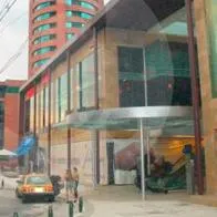 Noticias en Medellín hoy, 26 de febrero: gran columna de humo en famoso centro comercial de Medellín espantó a trabajadores.