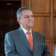 Secretario de Cancillería no se deja sacar: acude a recurso de reposición