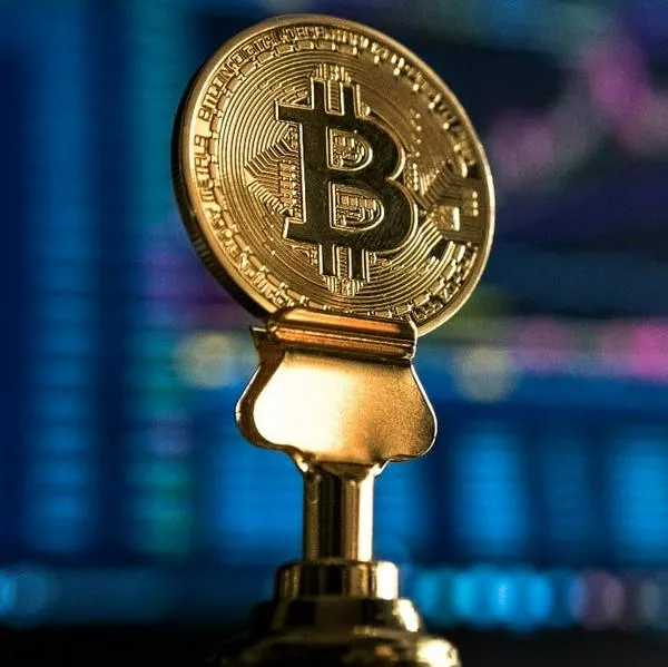 Bitcoin hoy martes 27 de febrero alcanzó nuevo precio de $ 57.000 dólares