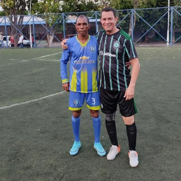 Luto en el fútbol aficionado: la muerte sorprendió a Manuel Lara durante un partido