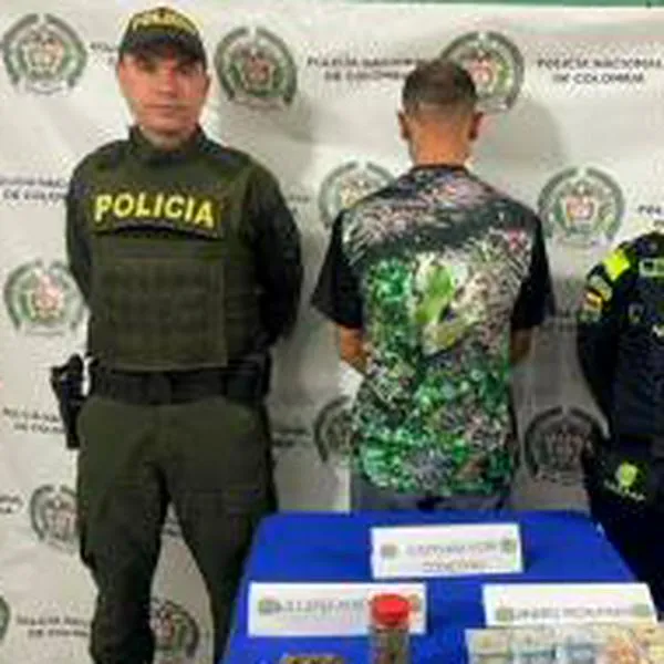 Fue capturado por tráfico de drogas y en el momento trató de sobornar los policías, en Salento (Quindío)