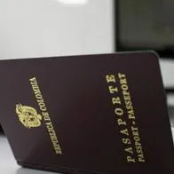 Ricardo Bonilla, ministro de Hacienda, desminitió al canciller (e), Luis Gilberto Murillo, y aseguró que sí hay plata para licitación de pasaportes.
