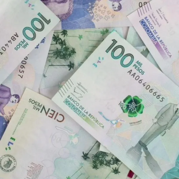 El CDT de Falabella, Bancolombia y Pibank paga hasta 12 % por invertir $1'000.000, por lo que puede darle un dinero extra fácil y en poco tiempo.