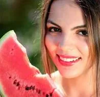 ¿Sabías que comer sandia tiene muchos beneficios?