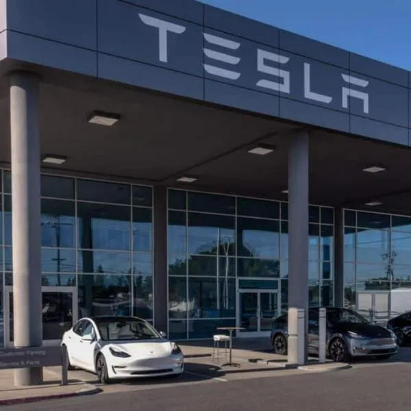 Tesla llega a Colombia y carro más económico que venderían supera $100 millones