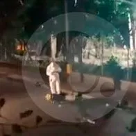 Pasajero de moto murió tras choque con un poste cerca de la estación Poblado del metro
