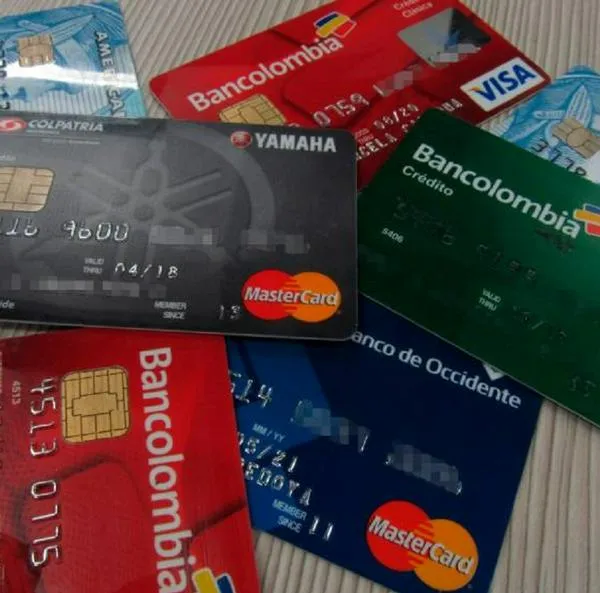 Lanzan alerta a dueños de tarjetas de crédito en Colombia: así roban datos a usuarios de Bancolombia, Davivienda y más bancos del país.
