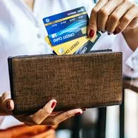 Bancolombia, Falabella y Rappicard cuentan con tarjetas de crédito con ‘cashback’, por lo que puede recibir de vuelta un porcentaje de sus compras.