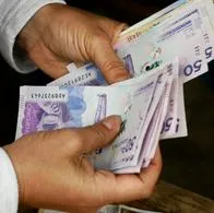 Clientes de bancos de Colombia (Davivienda, Bancolombia y Banco de Bogotá) están dejando de lado las cuentas de ahorro y ahora usan más los CDT.