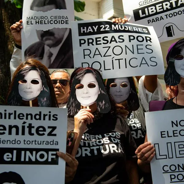 Defensora de DD. HH. cumple en Venezuela un mes incomunicada y sin abogados