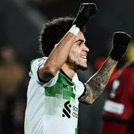 Liverpool planea una contratación estelar que definiría el futuro de Luis Díaz en el club
