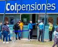 ¿Cuántos años tiene que trabajar hoy día un colombiano para tener pensión?