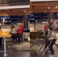 Mesera despedida protagoniza violenta pelea en bar con sus compañeros 
