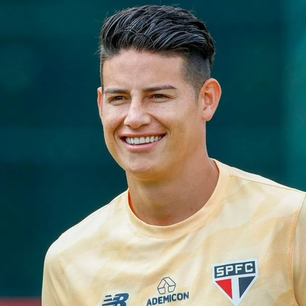 James Rodríguez en un entrenamiento con Sao Paulo, equipo en el que el colombiano sería suplente para el próximo juego por el Campeonato Paulista