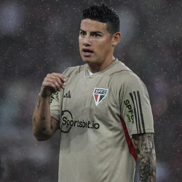 James Rodríguez entró y le pegaron dura patada en Ituano 2-3 Sao Paulo