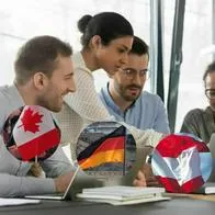 Imagen de trabajadores por ofertas laborales en el exterior. 